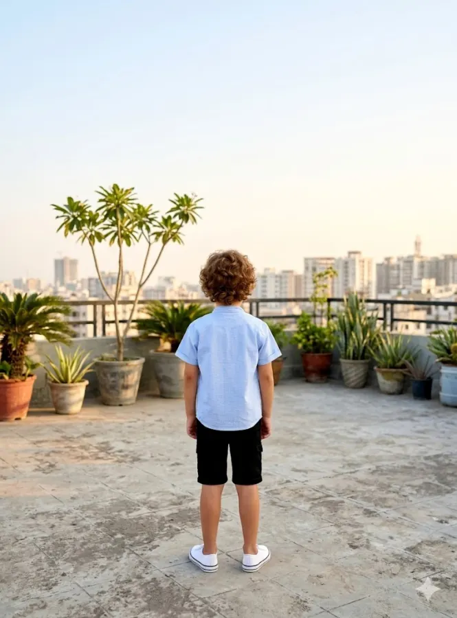 SHIRT, T-SHIRT AND SHORTS